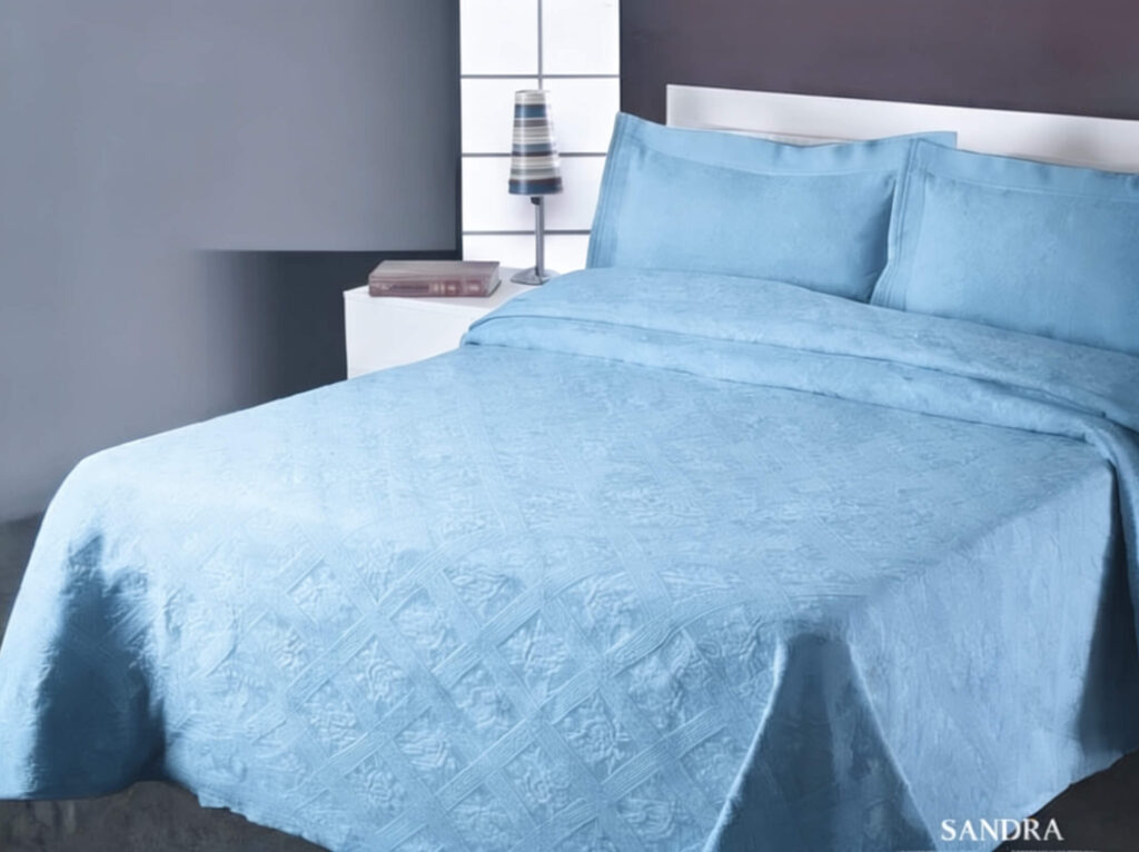 Colcha Sandra Azul Celeste 160x270
